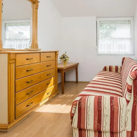 Διαμέρισμα Napros *