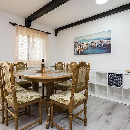 Napros Διαμέρισμα