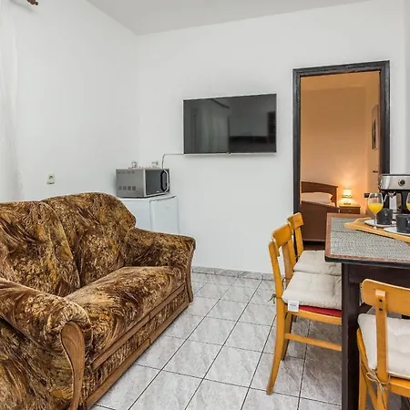 Διαμέρισμα Napros *